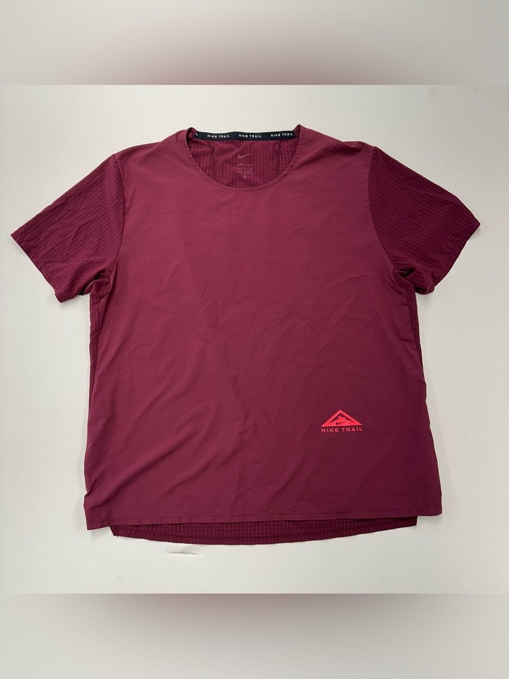 Nike Trail Running Shirt Dri-Fit Rise 365 Beetroot Red Mens XL DN4482-638